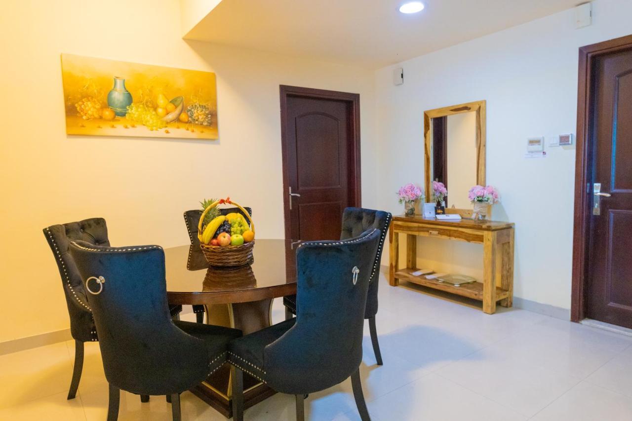 Ewan Tower Hotel Apartments Аджман Экстерьер фото