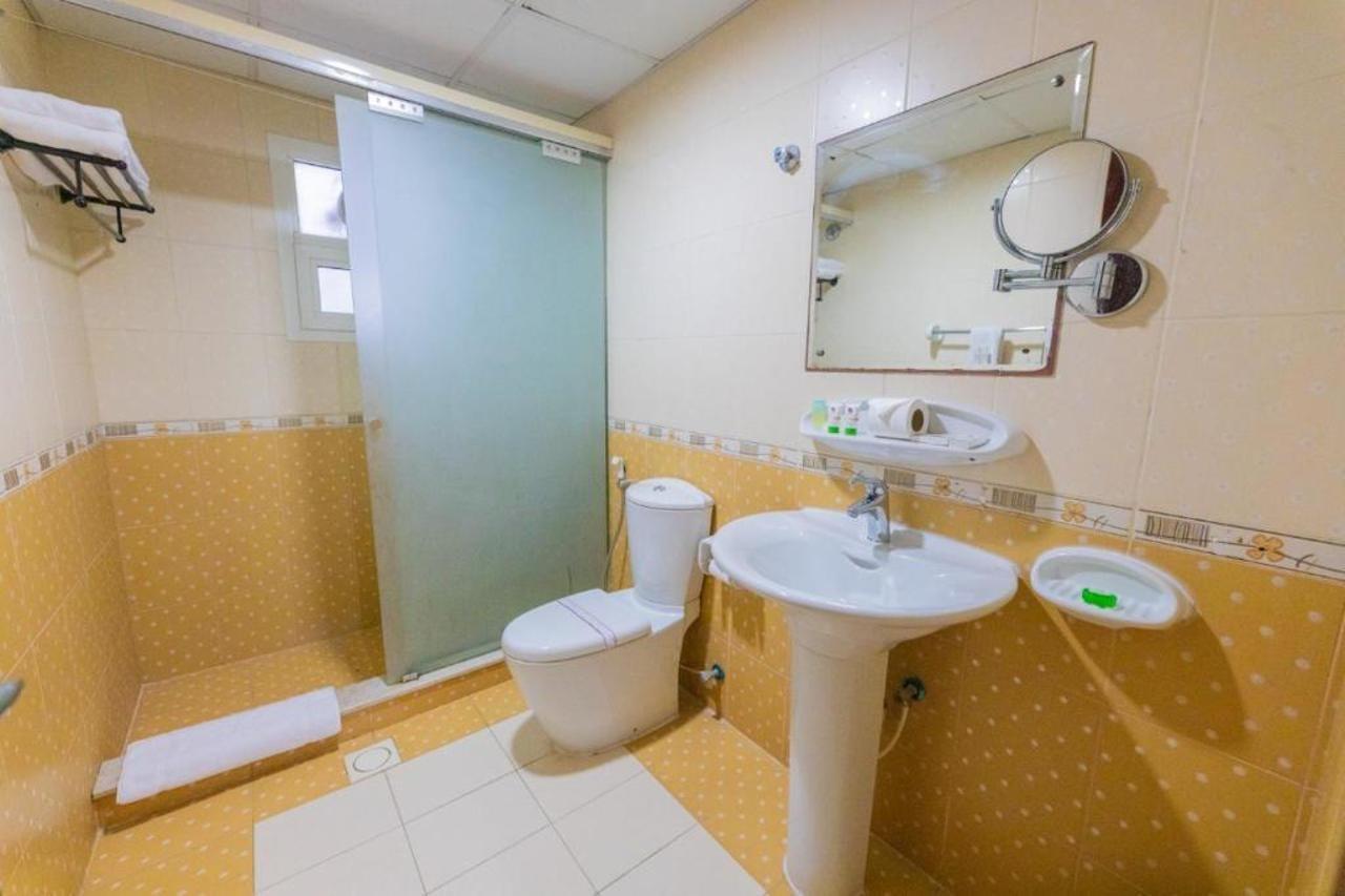 Ewan Tower Hotel Apartments Аджман Экстерьер фото