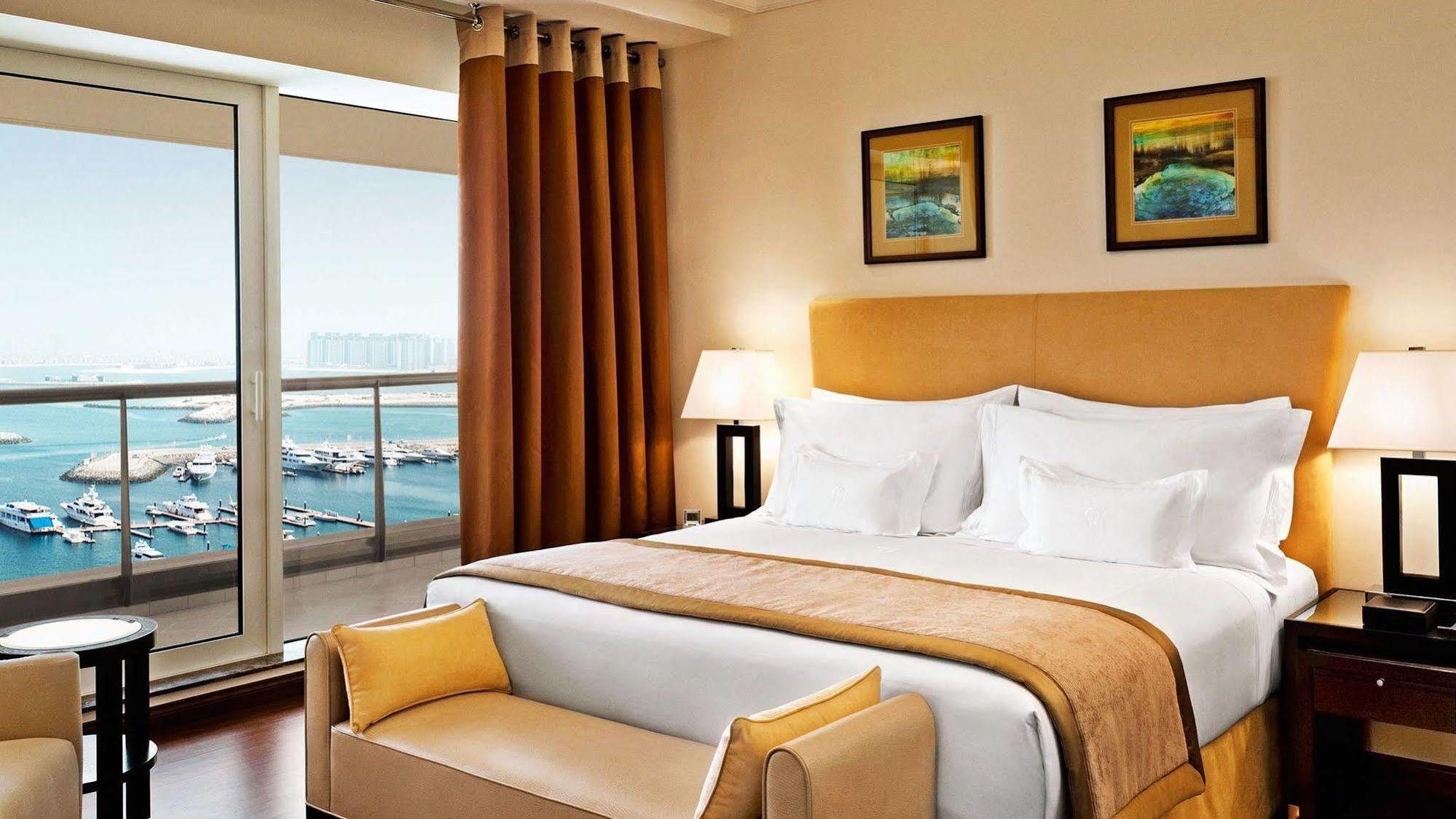Ewan Tower Hotel Apartments Аджман Экстерьер фото